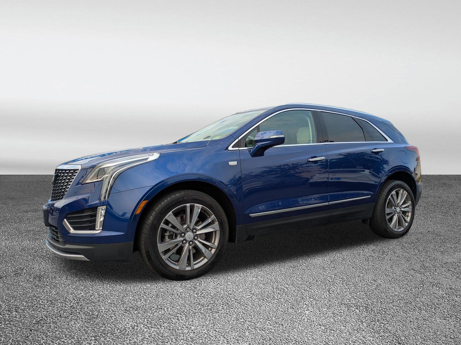 Certified 2023 Cadillac XT5 Premium Luxury w/ LPO, Floor Liner Package FWD video 2