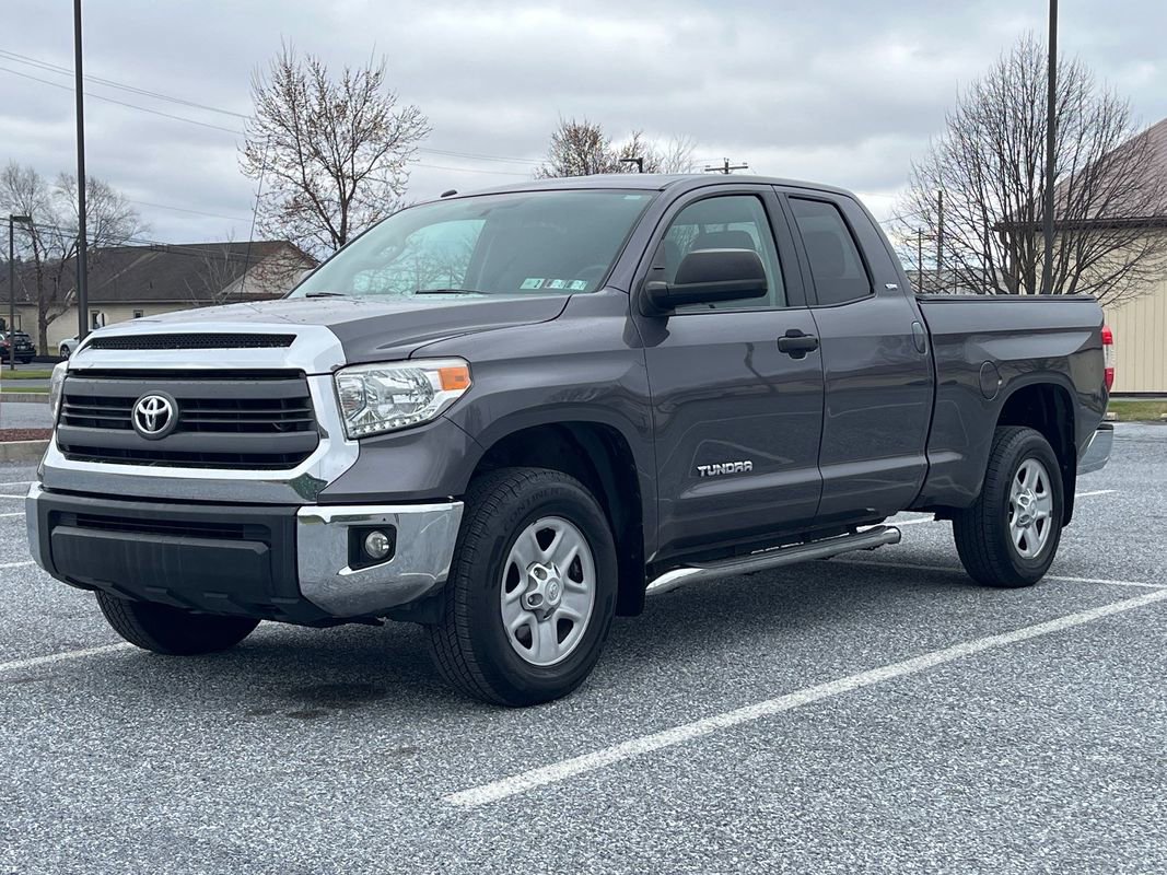 Used 2015 Toyota Tundra SR5 image 4