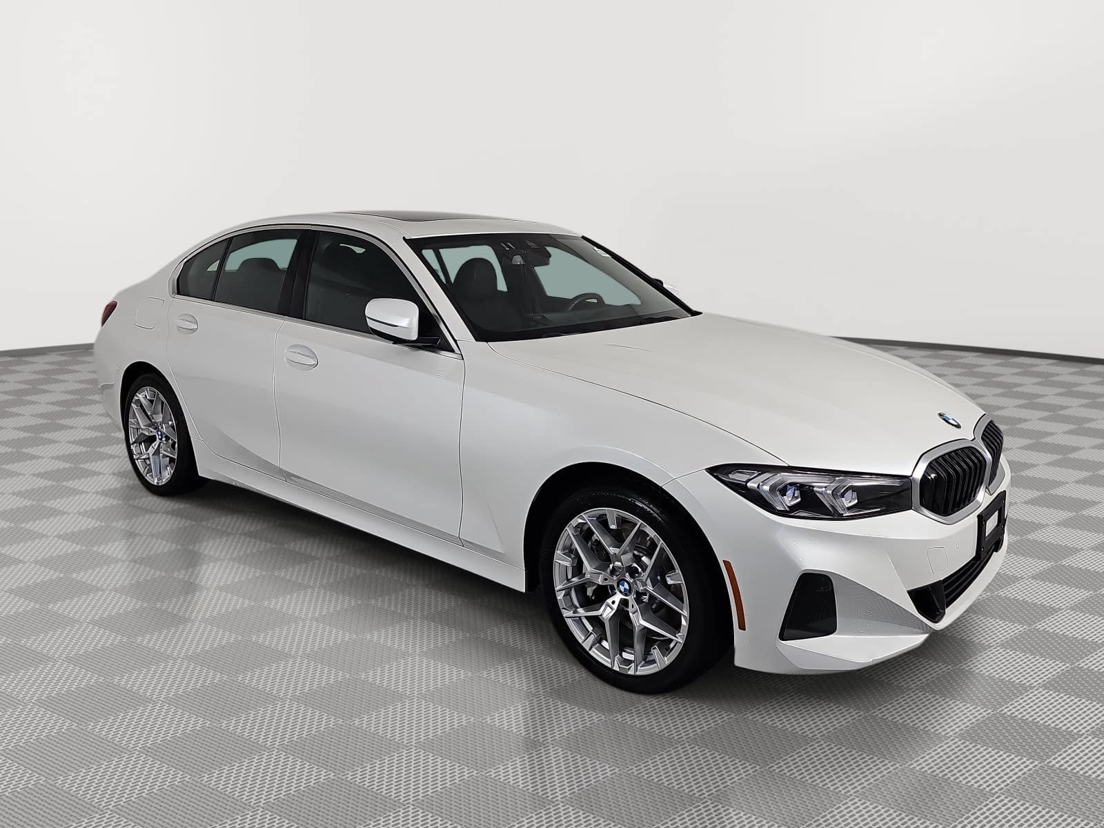 Used 2026 BMW 330i xDrive Sedan AWD/4WD image 2