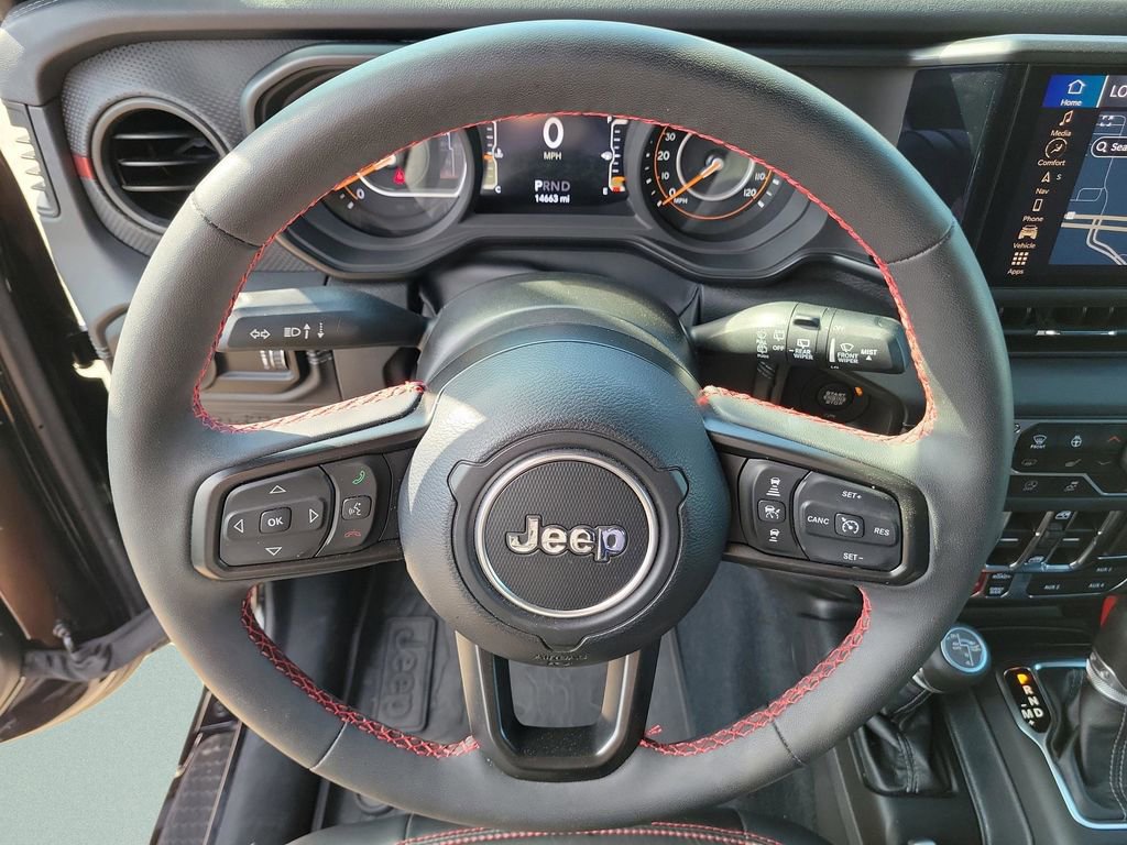 Used 2024 Jeep Wrangler Unlimited Rubicon image 29