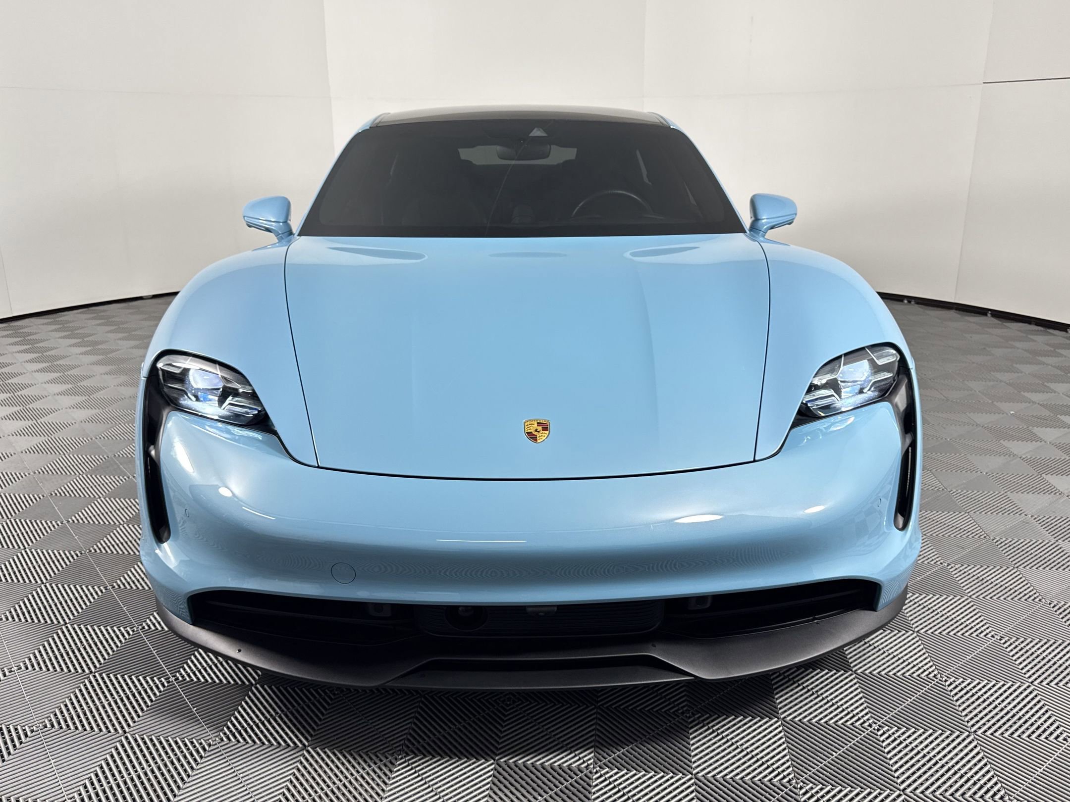 Certified 2021 Porsche Taycan 4S image 6