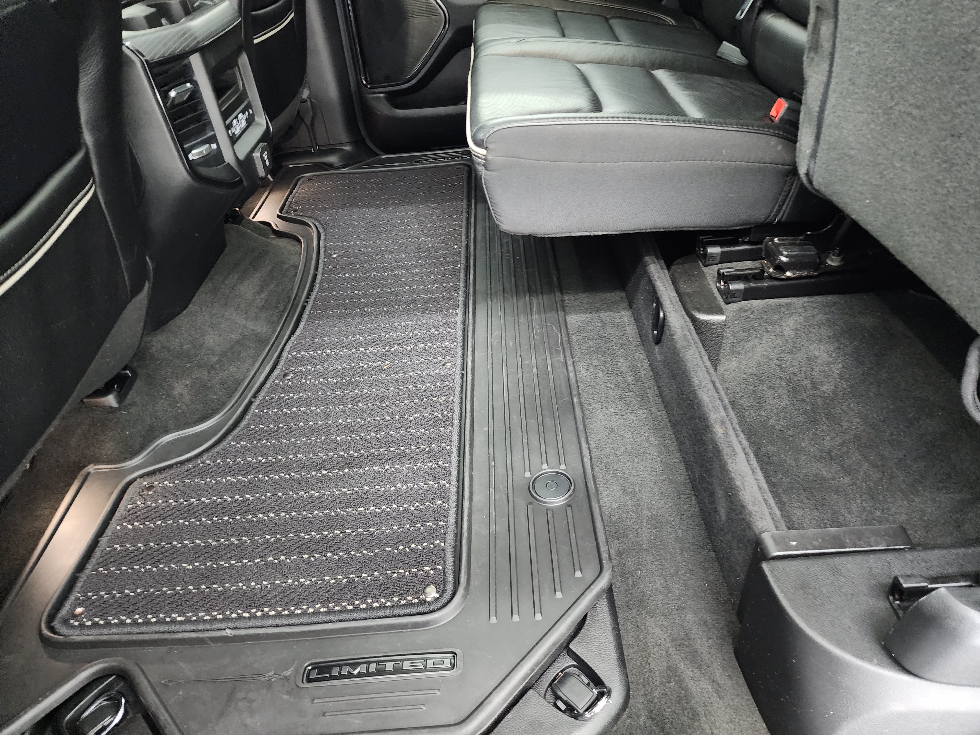 Used 2023 RAM 1500 Limited AWD/4WD image 37