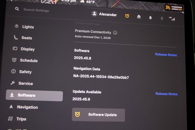 Used 2025 Tesla Model 3 Long Range image 32