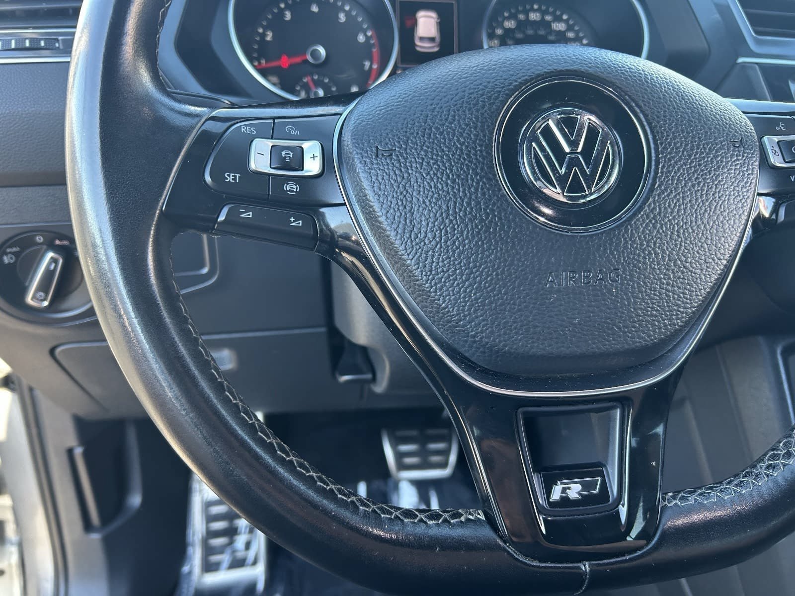 Used 2021 Volkswagen Tiguan SE R-Line w/ 3rd Row Seat Package AWD/4WD image 26