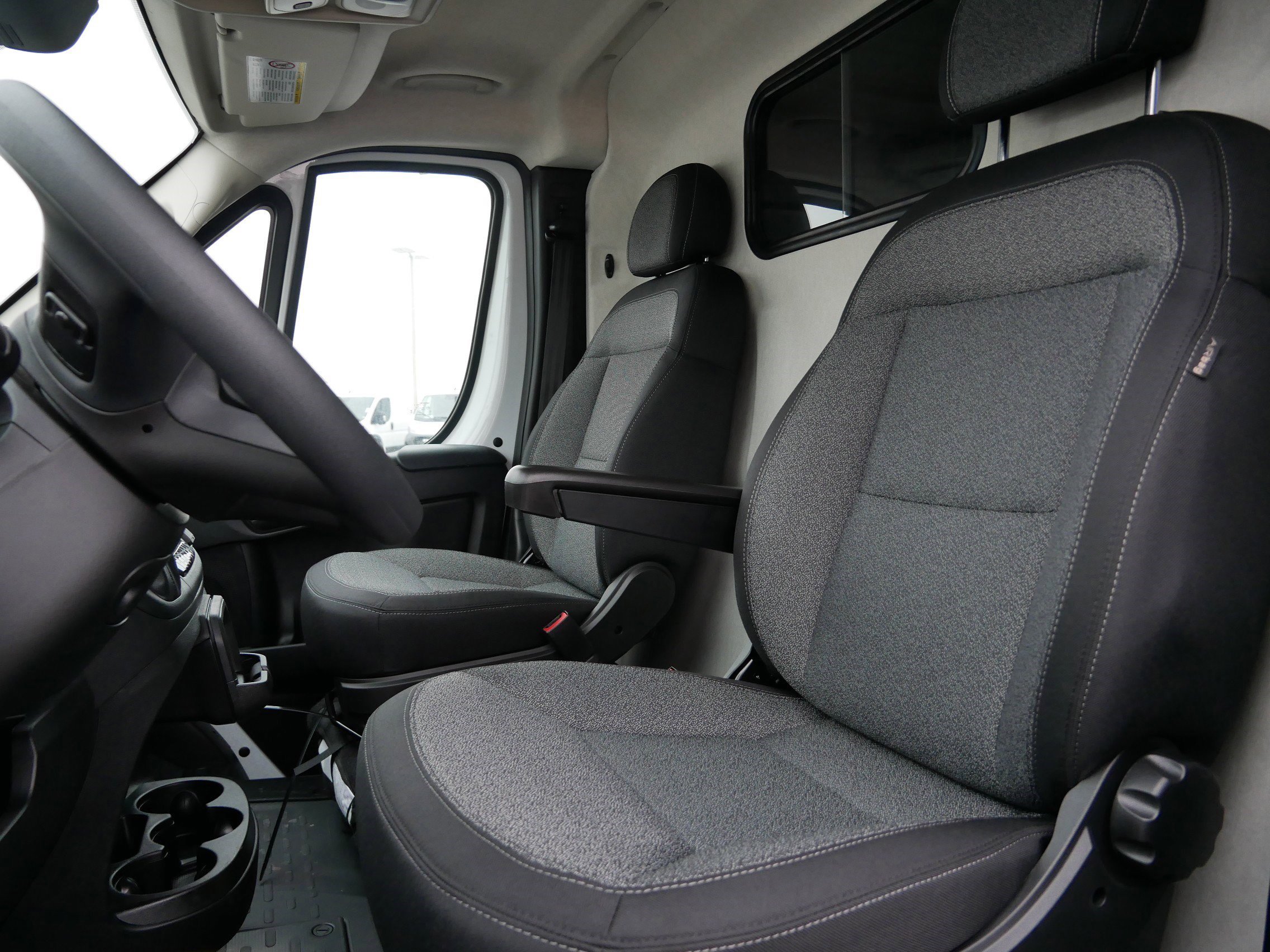 New 2026 RAM ProMaster 2500 w/ Convenience Group image 11