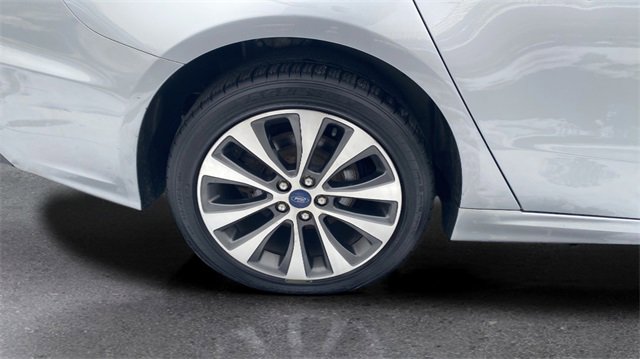 Used 2020 Ford Fusion SE image 18