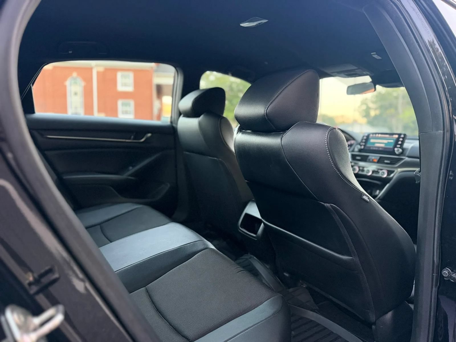 Used 2019 Honda Accord Sport image 12