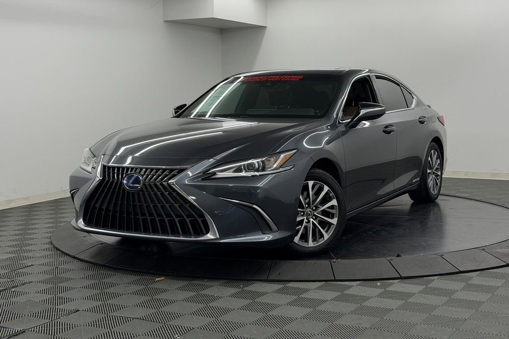 Used 2022 Lexus ES 300h FWD image 3