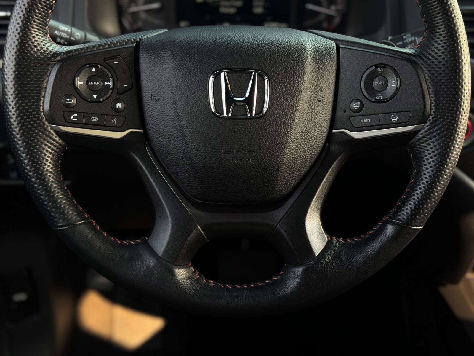 Certified 2025 Honda Passport TrailSport image 18