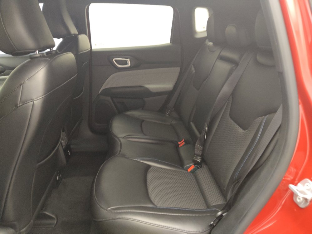 Used 2023 Jeep Compass Latitude w/ Convenience Group AWD/4WD image 18
