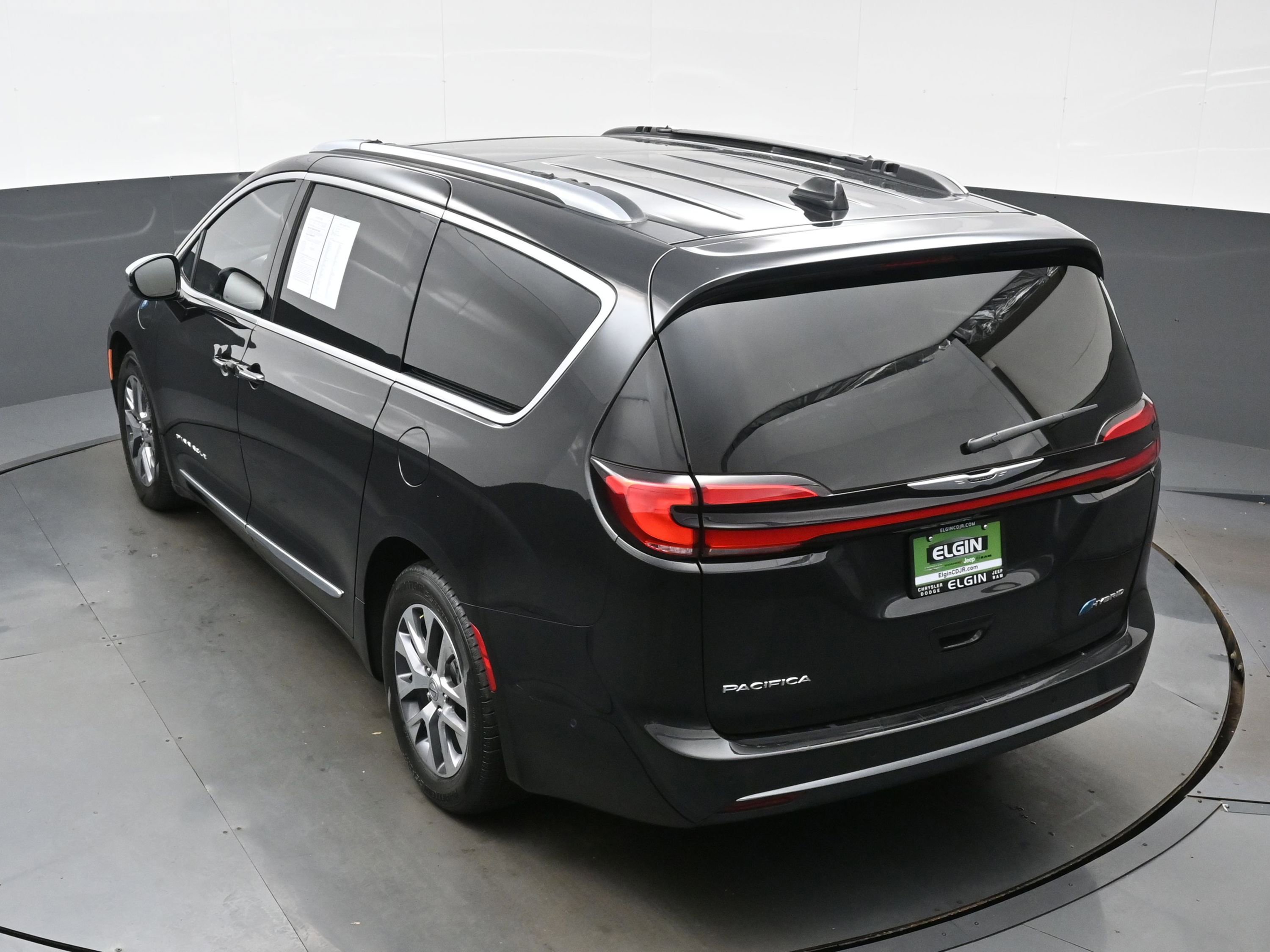 Used 2024 Chrysler Pacifica Pinnacle image 37
