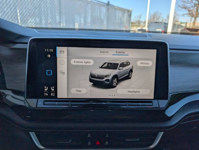 Used 2025 Volkswagen Atlas SEL image 4