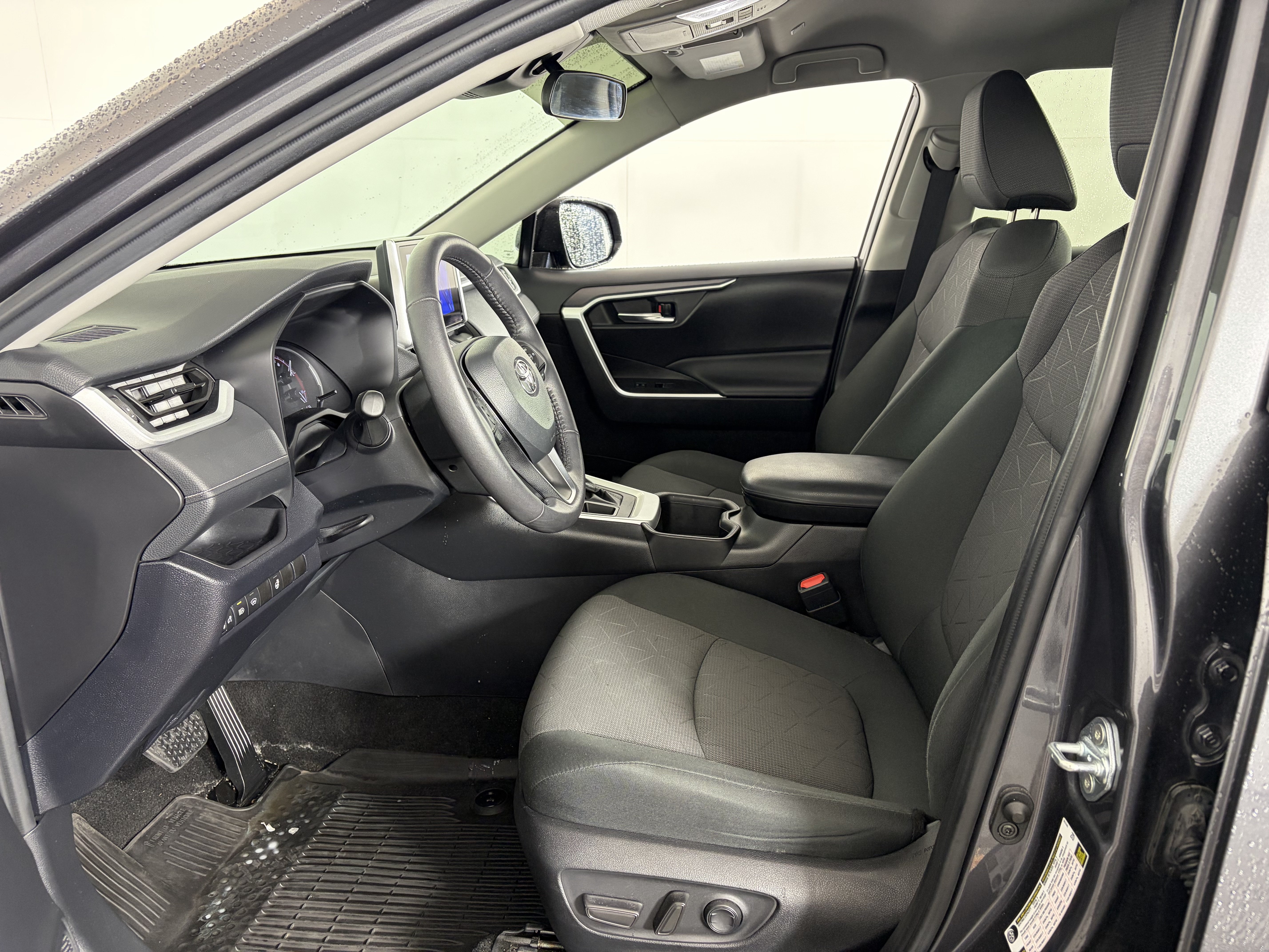 Used 2024 Toyota RAV4 XLE w/ Weather Package AWD/4WD image 6