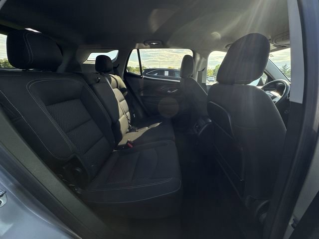 Used 2024 GMC Terrain SLE w/ Driver Convenience Package FWD image 26
