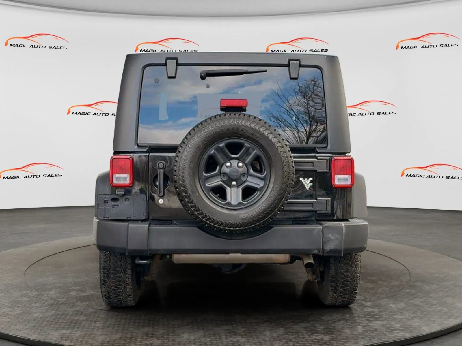 Used 2016 Jeep Wrangler Unlimited Sport w/ Connectivity Group image 5