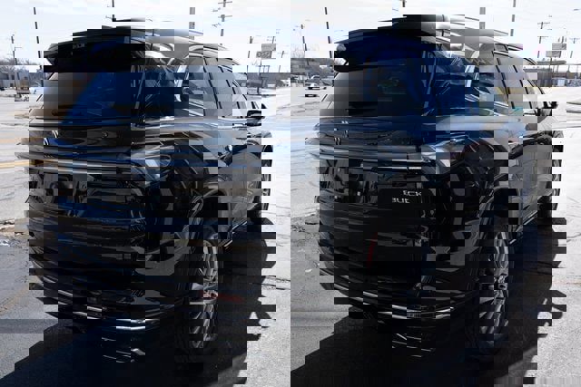 New 2026 Buick Enclave Avenir w/ Super Cruise Package FWD image 5