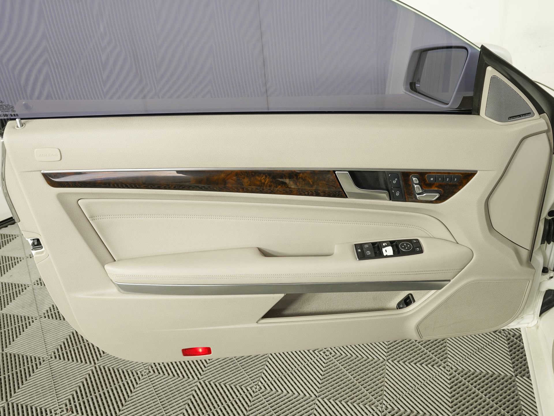 Used 2014 Mercedes-Benz E 350 Cabriolet image 16