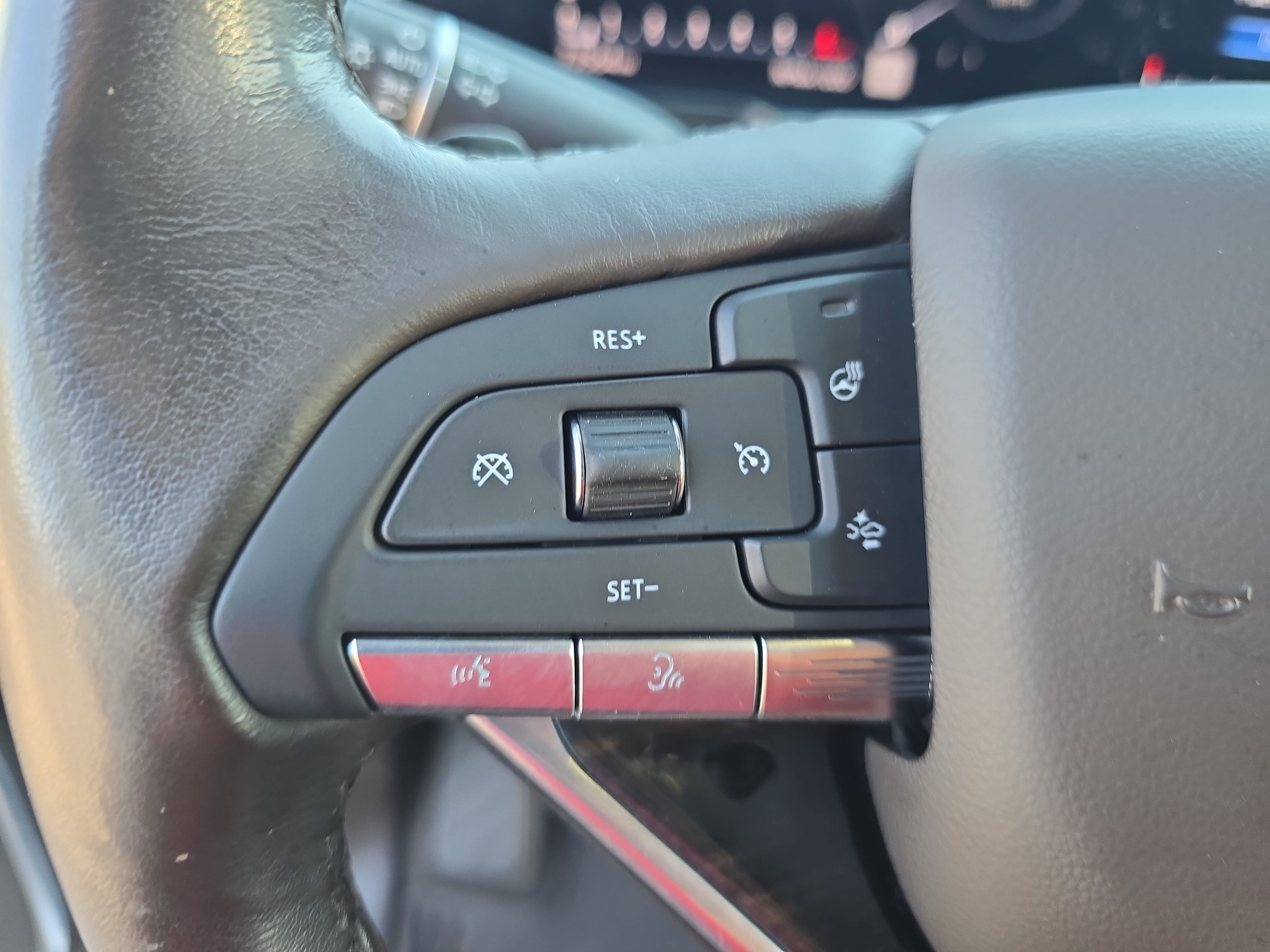 Used 2021 Cadillac Escalade ESV Sport AWD/4WD image 18