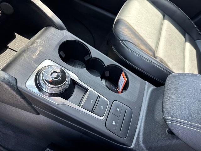 Used 2020 Ford Escape SEL image 24