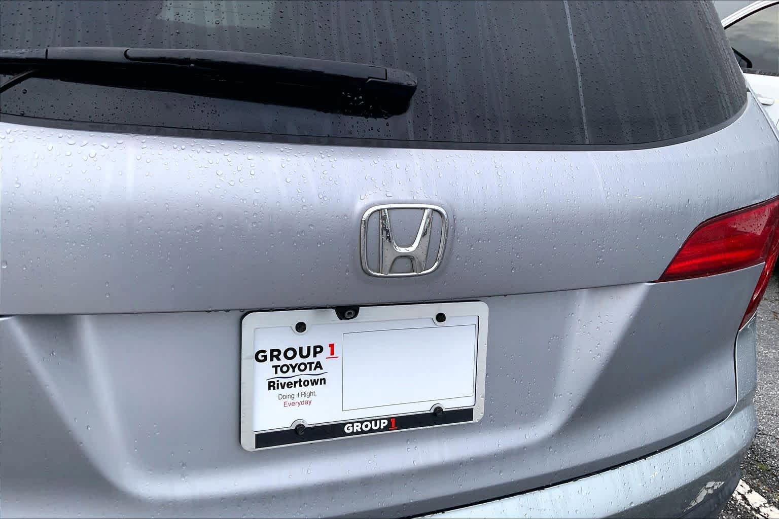 Used 2017 Honda Pilot EX image 10