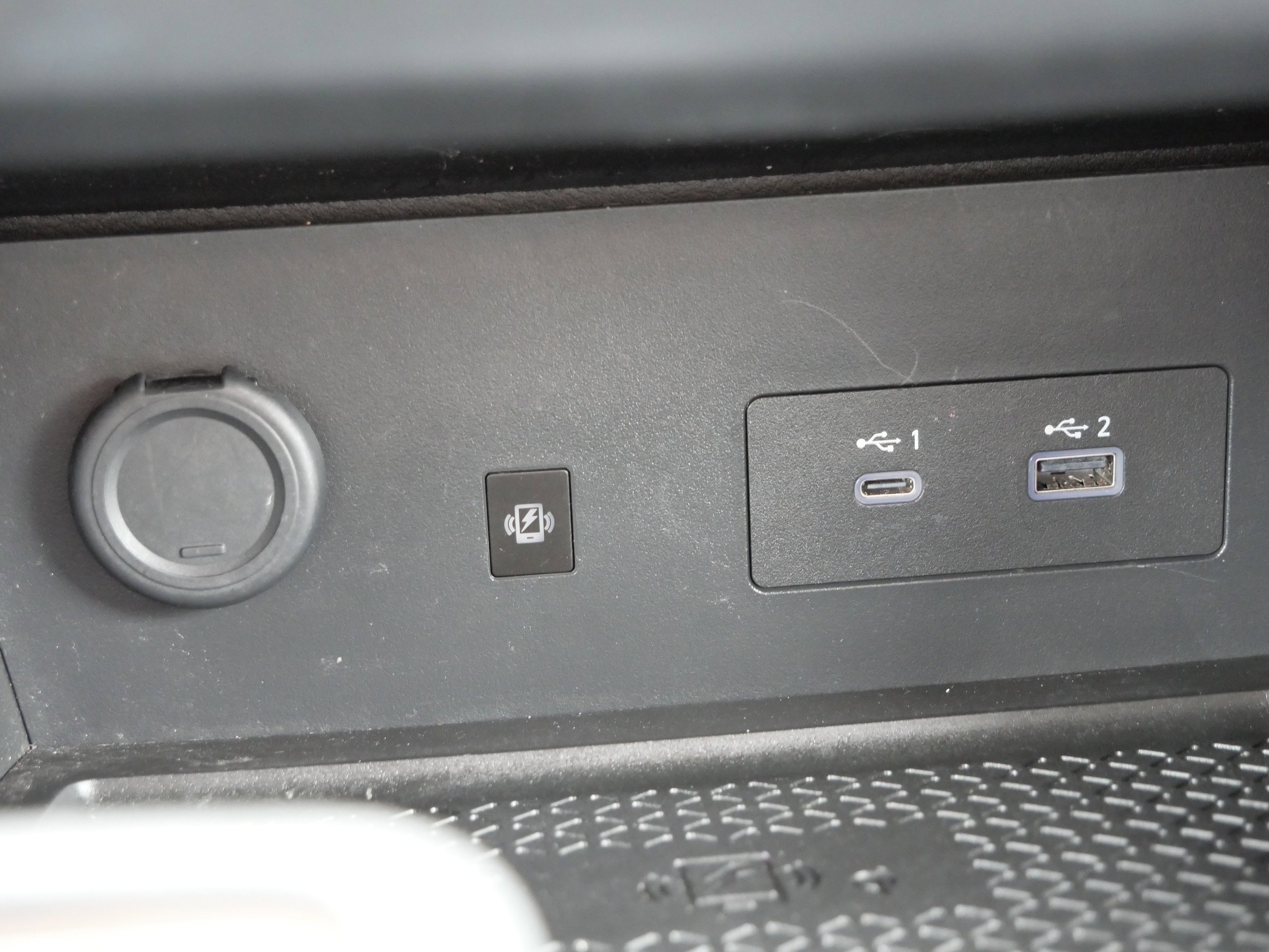 Used 2023 Nissan Pathfinder SL image 27