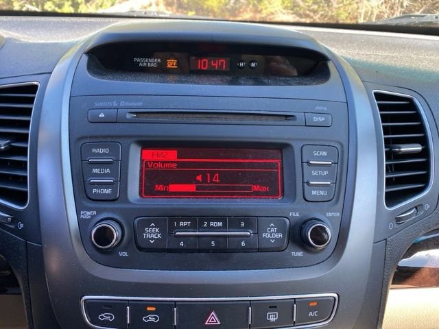 Used 2015 Kia Sorento LX image 20