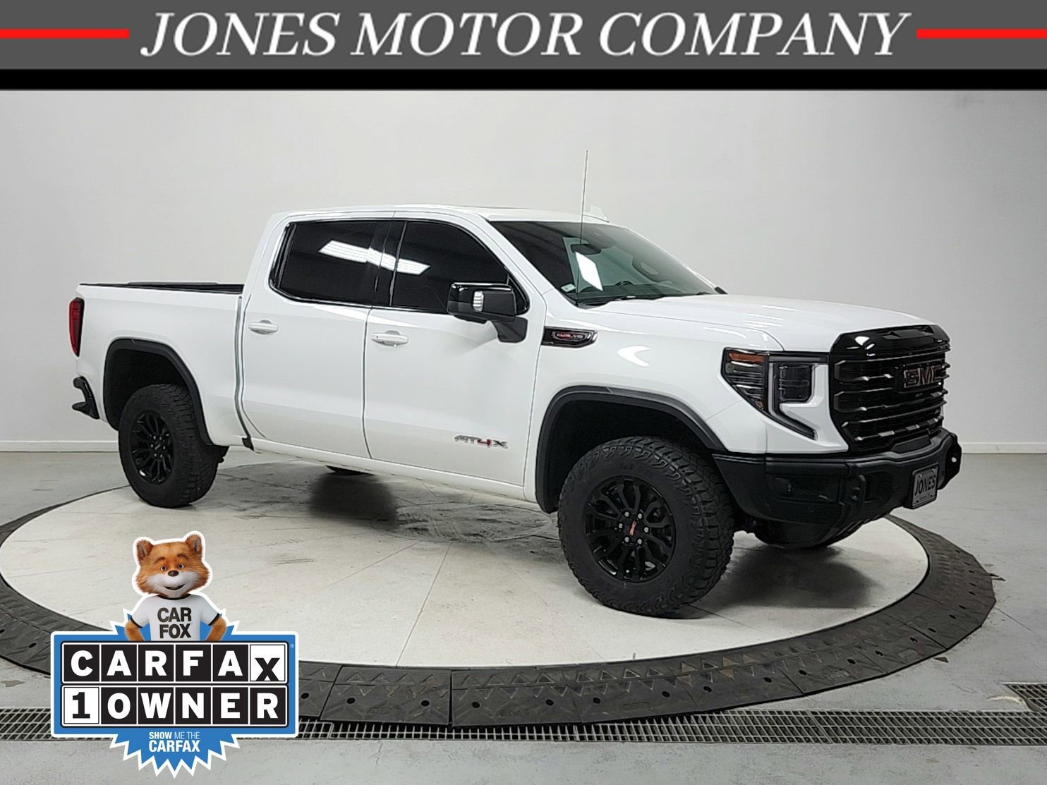 Used 2023 GMC Sierra 1500 AT4X image 1