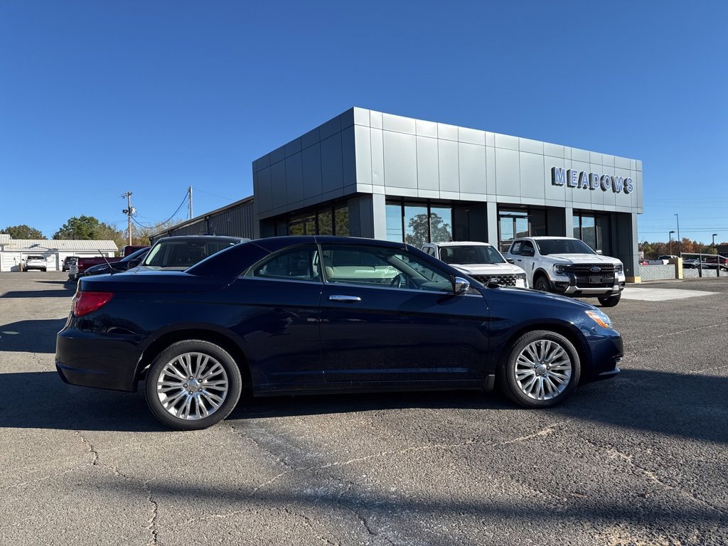 Used 2014 Chrysler 200 Limited image 17