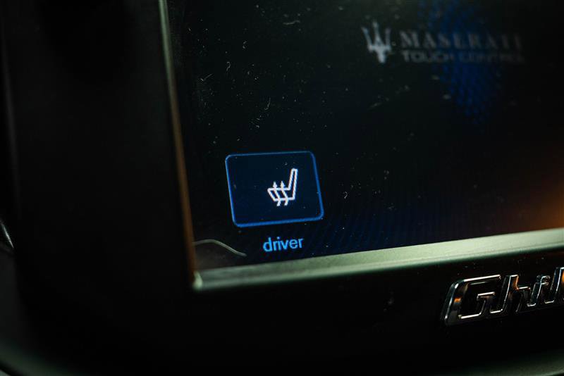 Used 2015 Maserati Ghibli RWD image 18