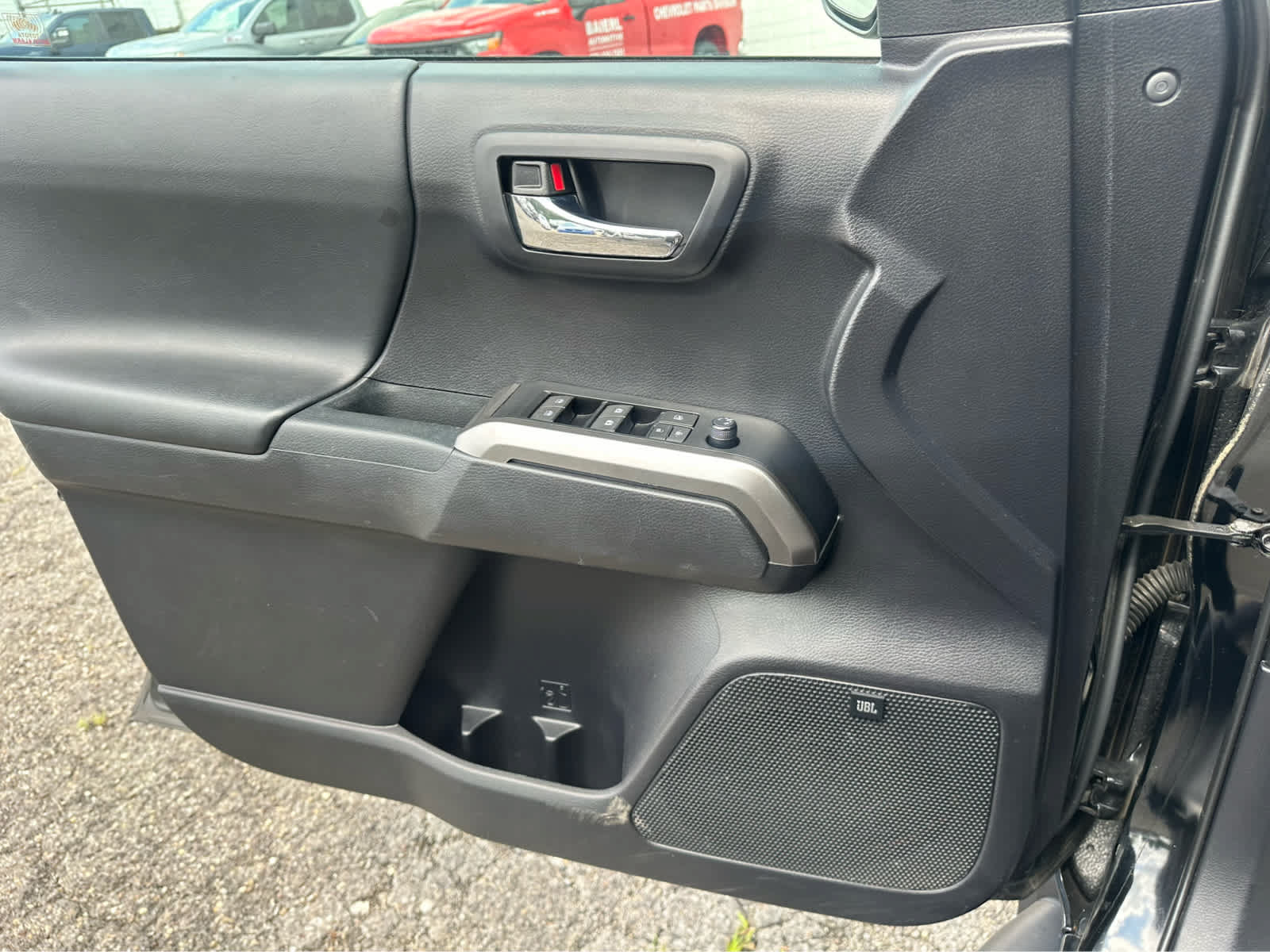 Used 2021 Toyota Tacoma Limited w/ Nightshade Package AWD/4WD image 21