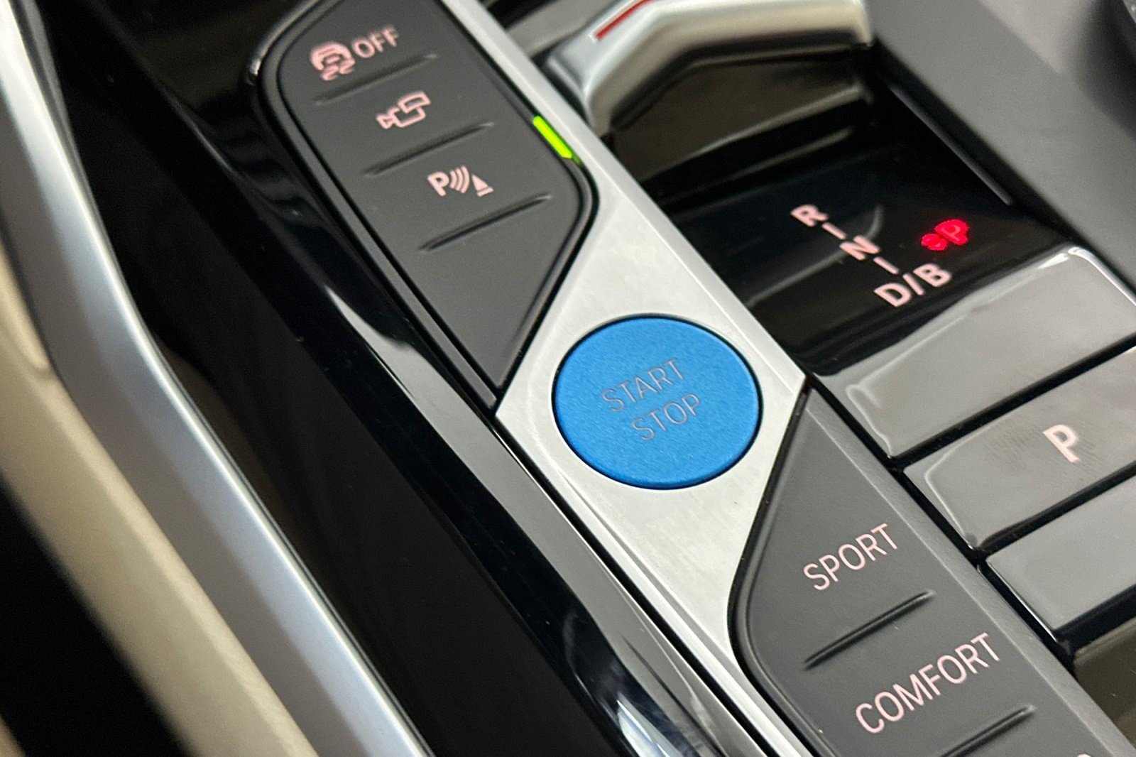 Used 2023 BMW i4 eDrive40 w/ Premium Package RWD image 17
