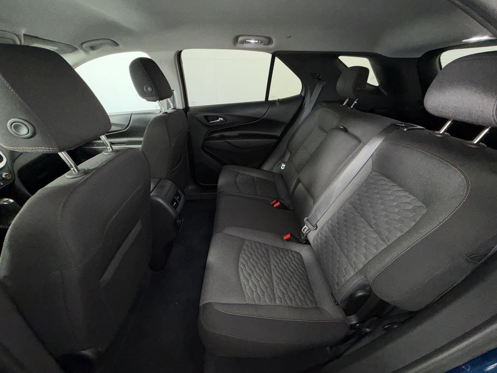 Used 2020 Chevrolet Equinox LT FWD image 24