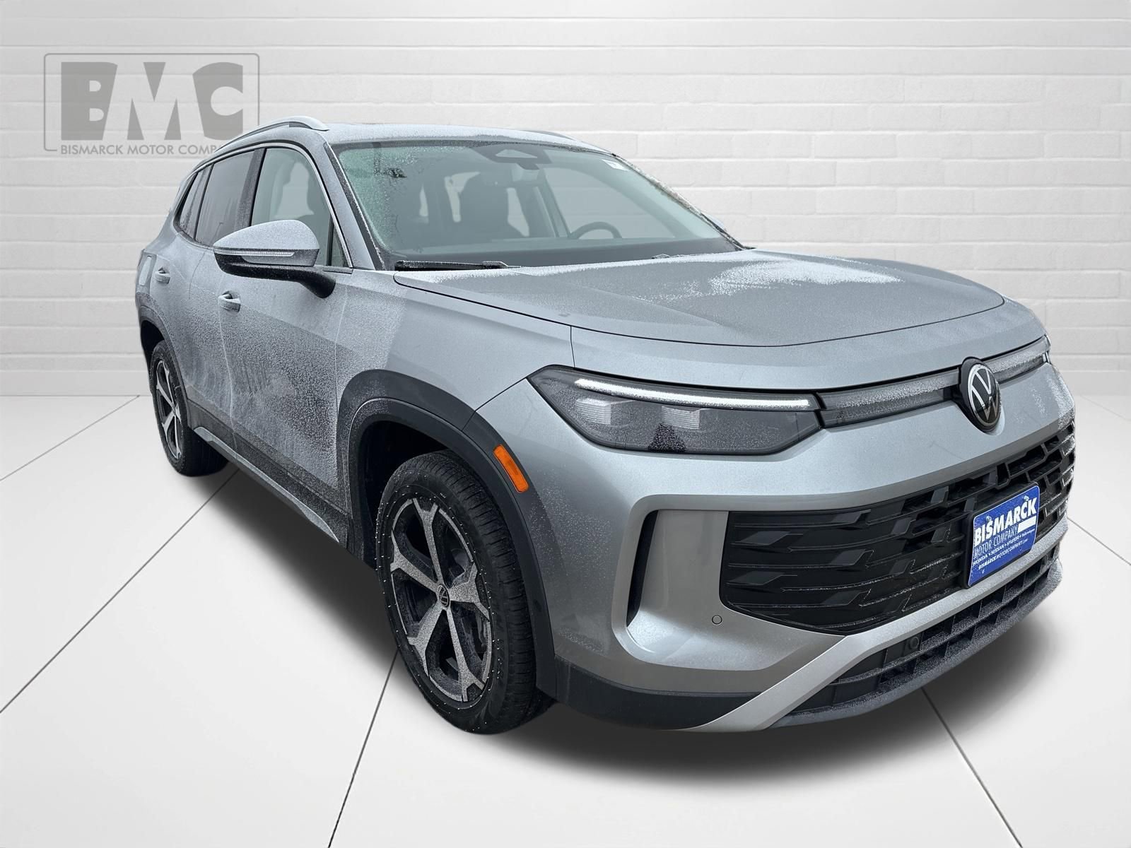 New 2026 Volkswagen Tiguan SE AWD/4WD image 2