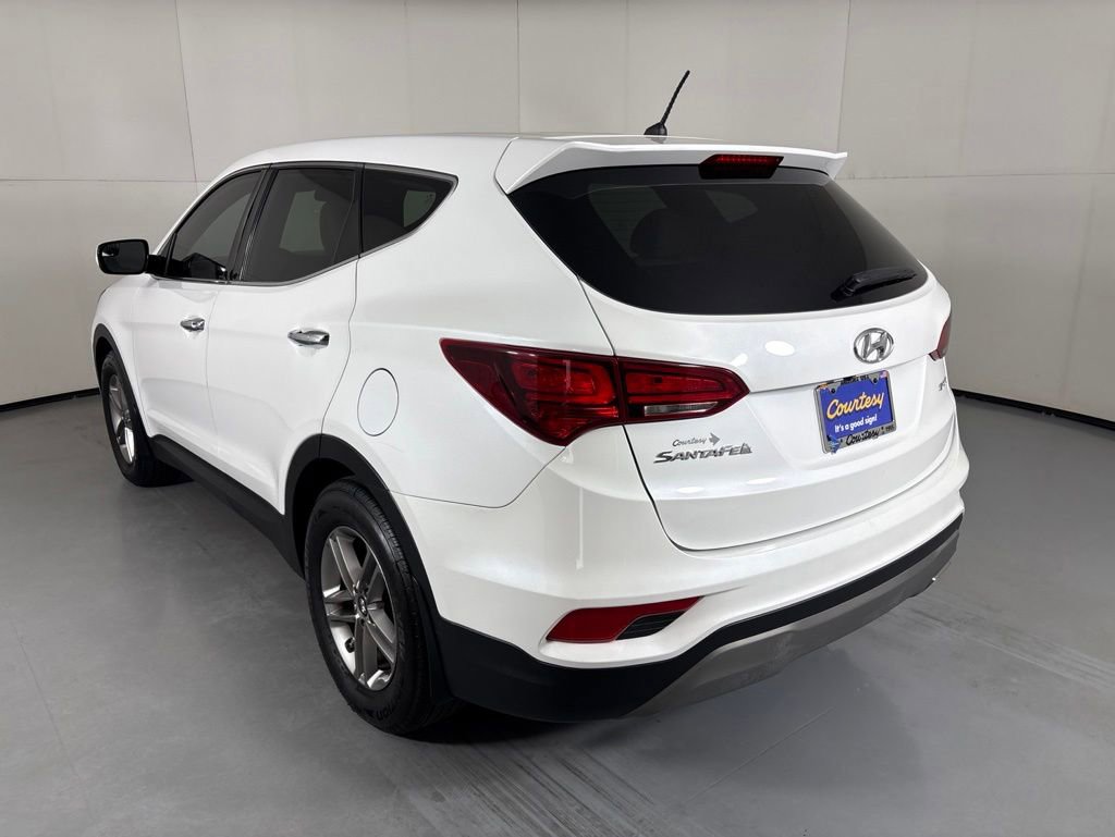 Used 2018 Hyundai Santa Fe Sport FWD image 2