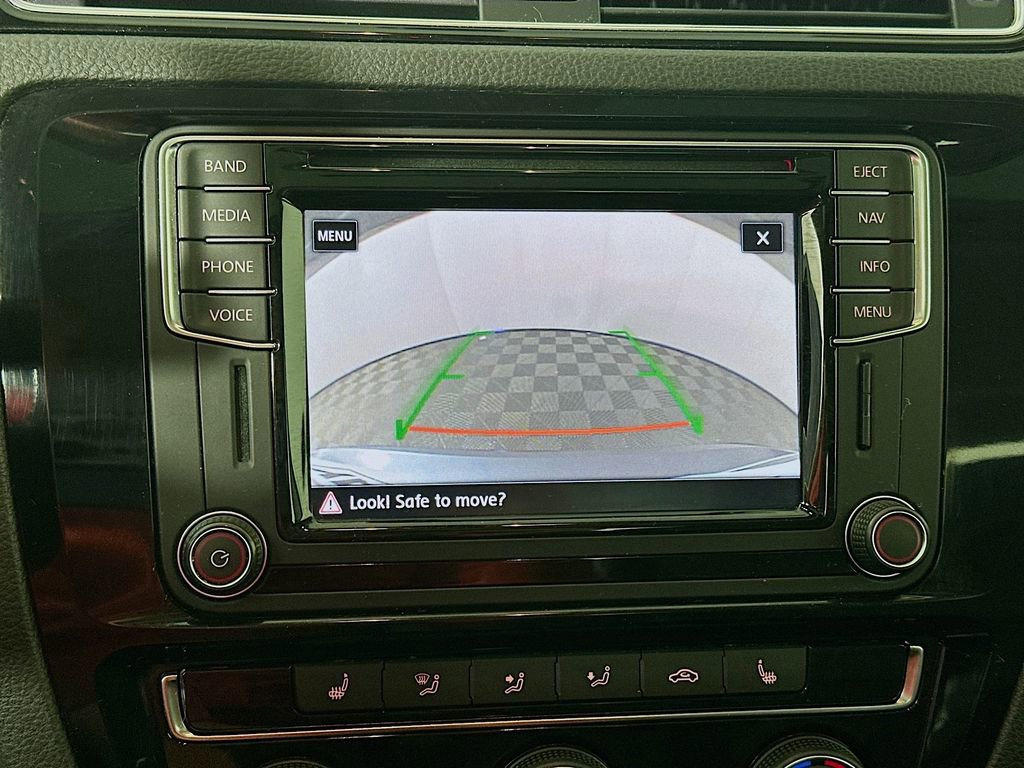 Used 2017 Volkswagen Jetta SEL FWD image 18