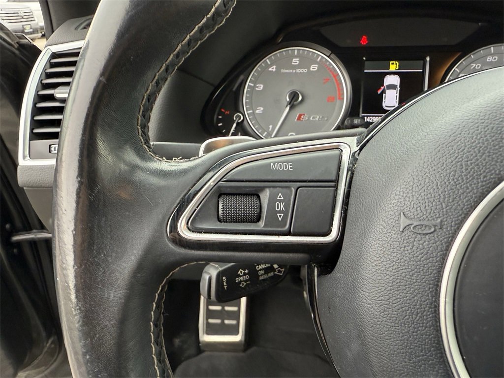 Used 2017 Audi SQ5 Premium Plus w/ Technology Package image 16