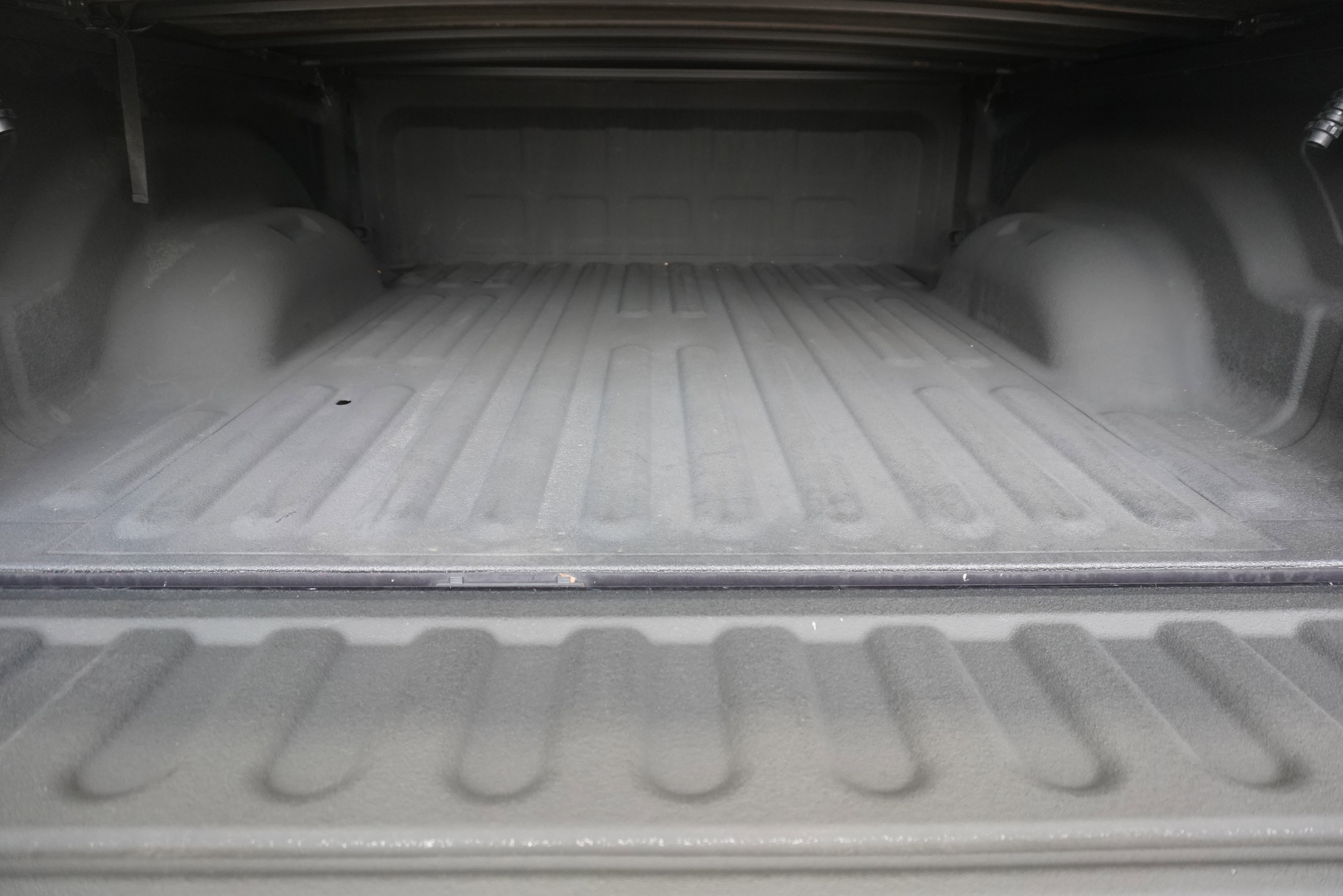 Used 2014 RAM 1500 Express RWD image 19