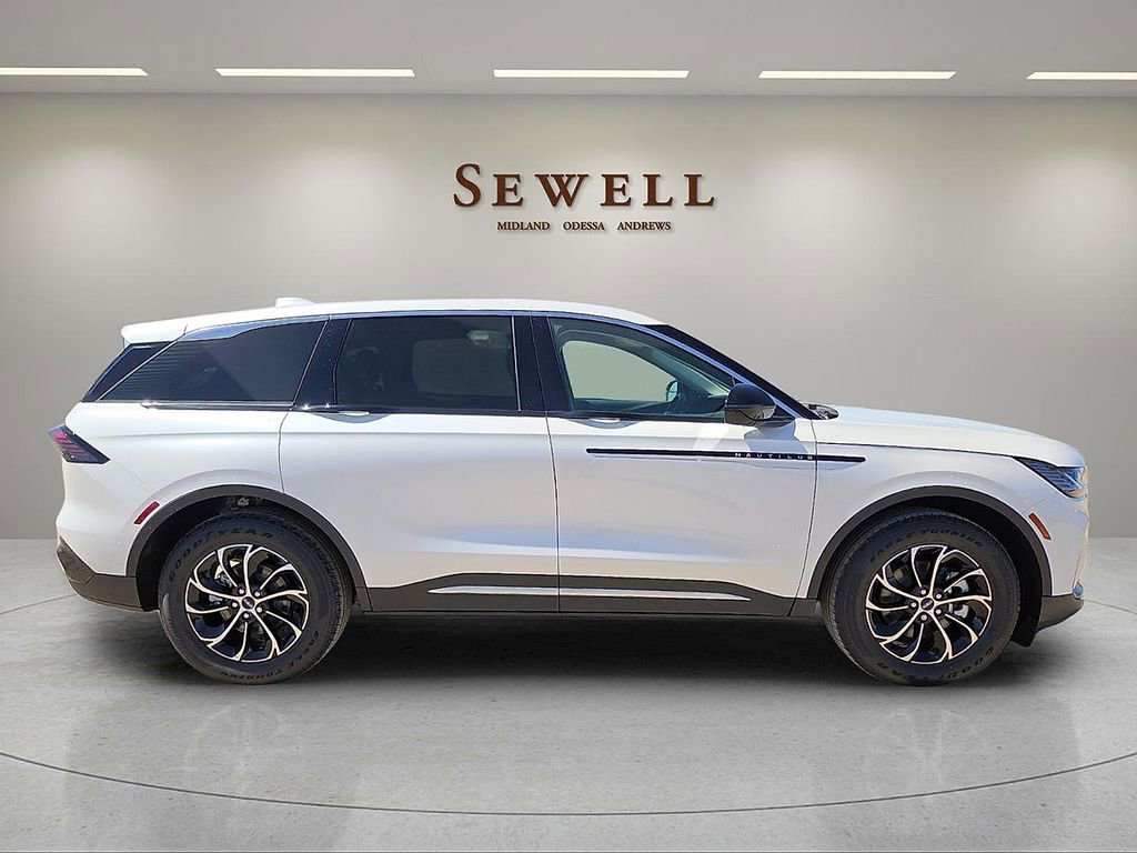 New 2026 Lincoln Nautilus Premier AWD/4WD image 5