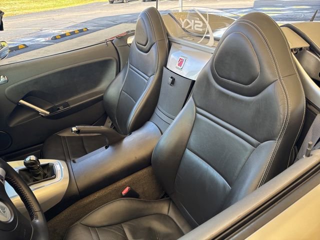 Used 2007 Saturn Sky w/ Premium Trim Pkg image 3