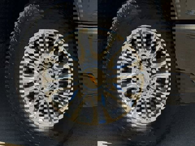 Used 2022 Chevrolet Silverado 2500 High Country image 35