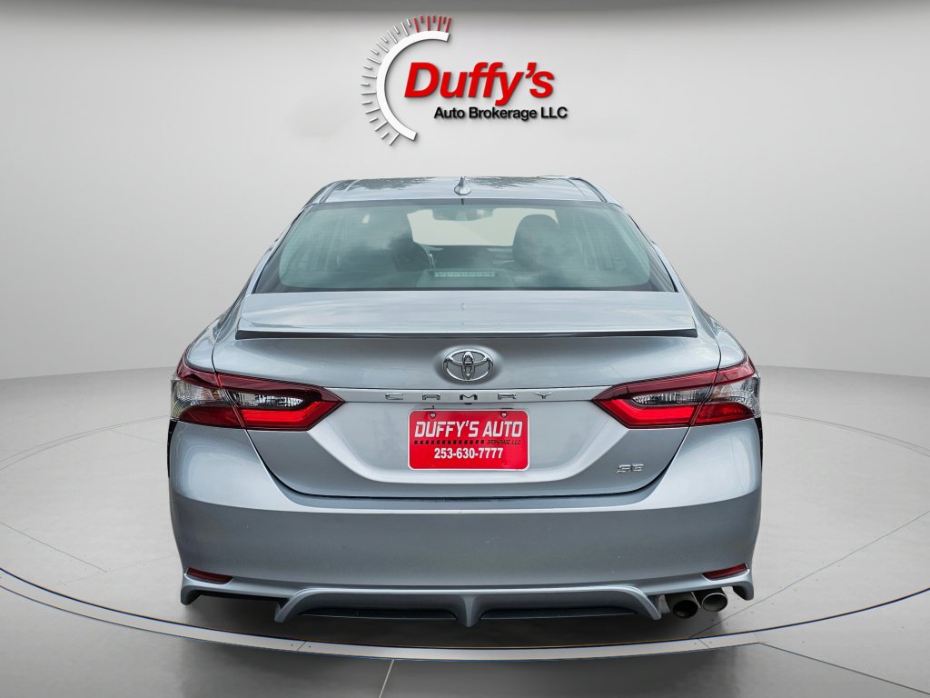 Used 2023 Toyota Camry SE image 16