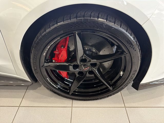 Certified 2025 Chevrolet Corvette E-Ray AWD/4WD image 5
