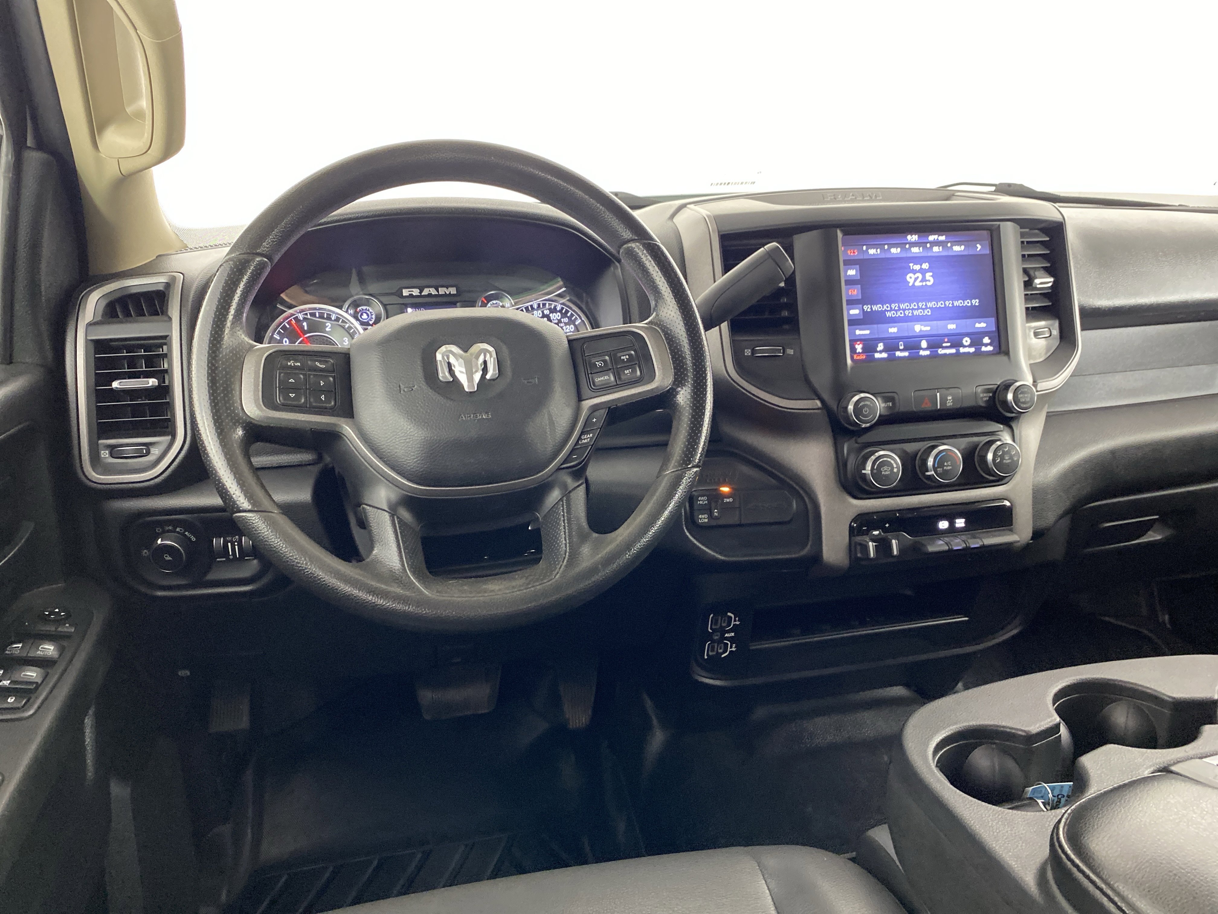 Used 2020 RAM 2500 Tradesman w/ Chrome Appearance Group AWD/4WD image 19