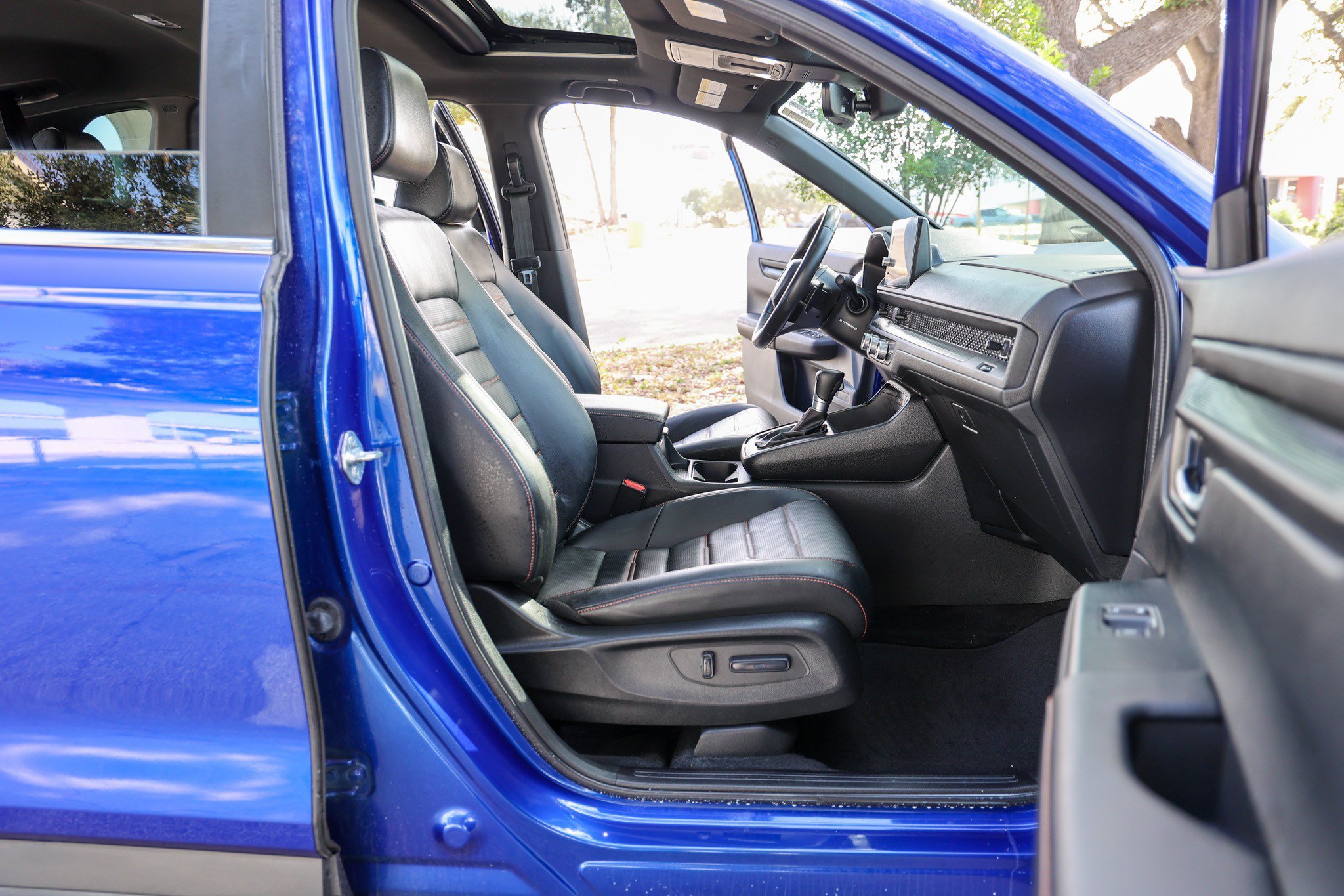 Used 2025 Honda CR-V Sport-L image 42