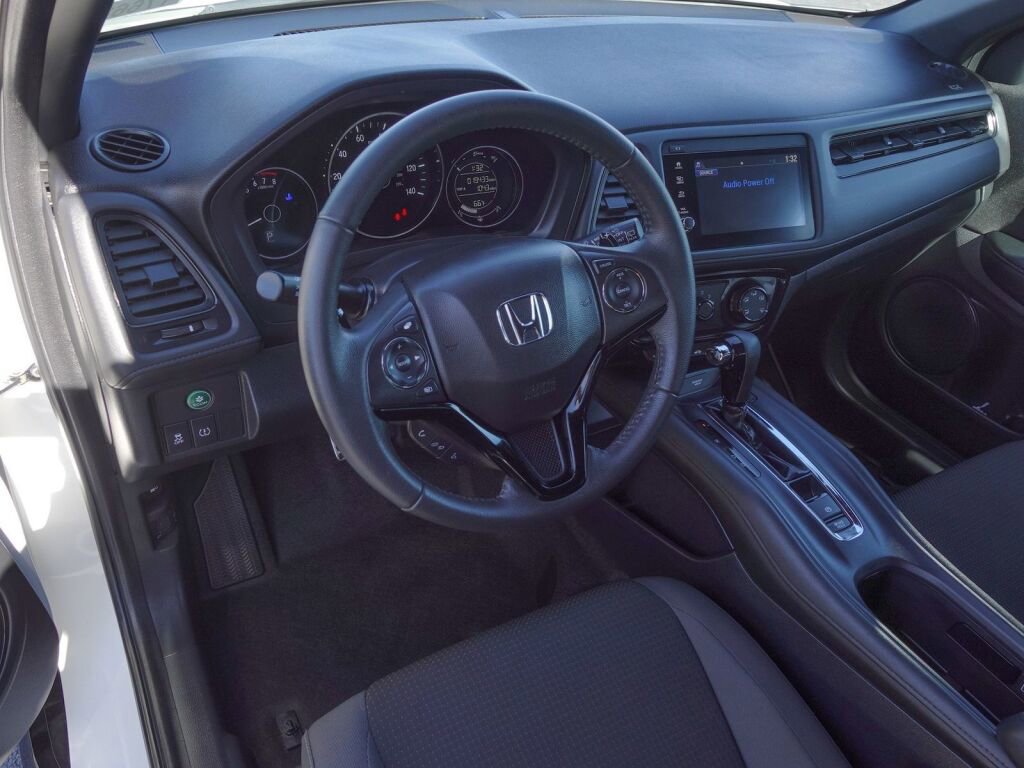 Used 2021 Honda HR-V Sport image 10
