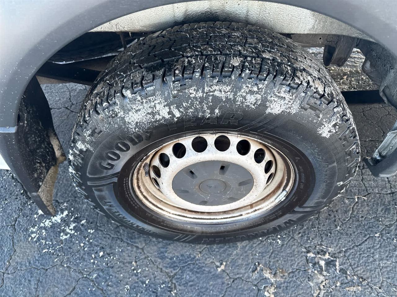 Used 2012 Mercedes-Benz Sprinter 2500 w/ Additional Battery Pkg image 10