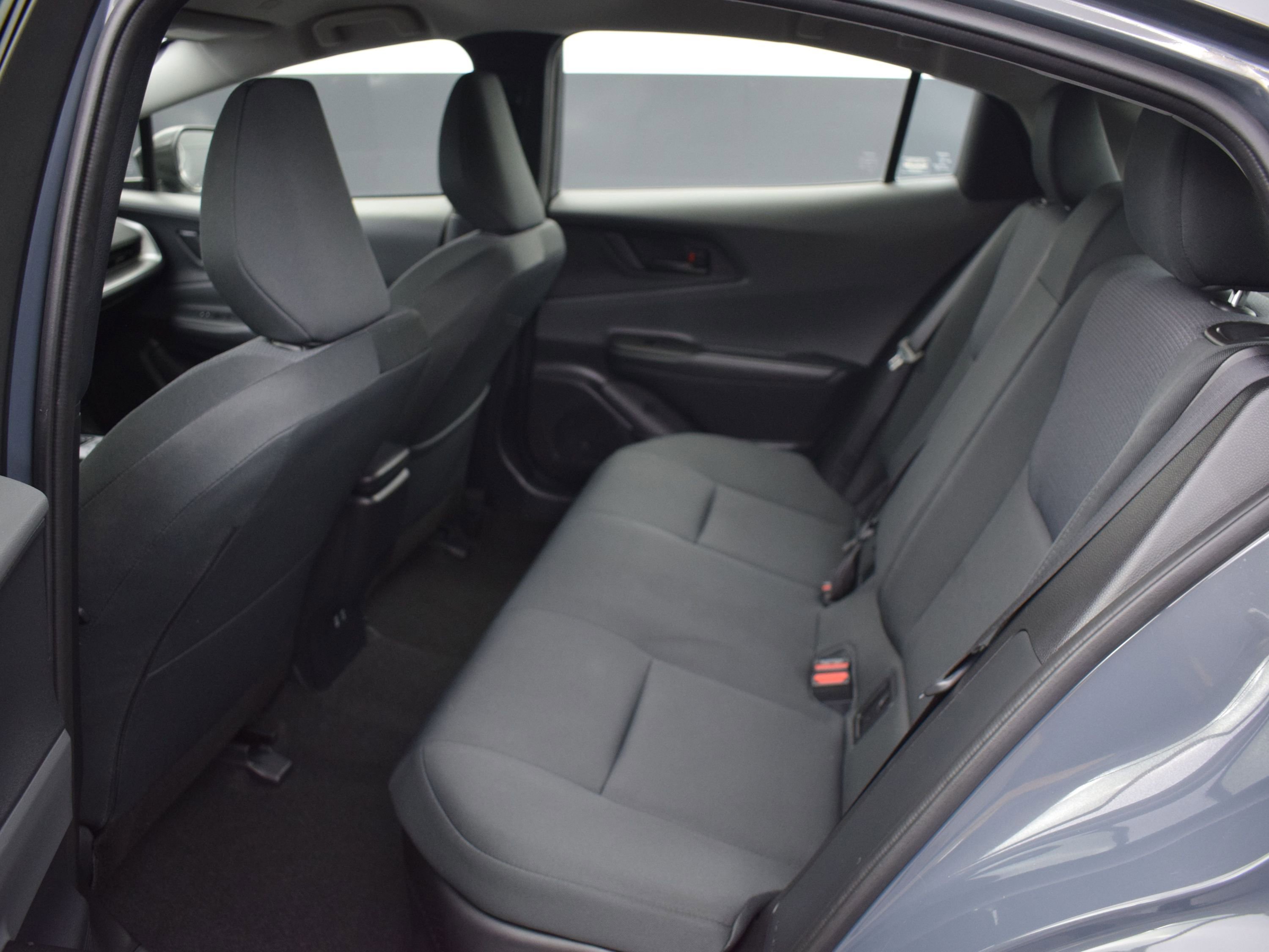 Used 2025 Toyota Prius LE image 12