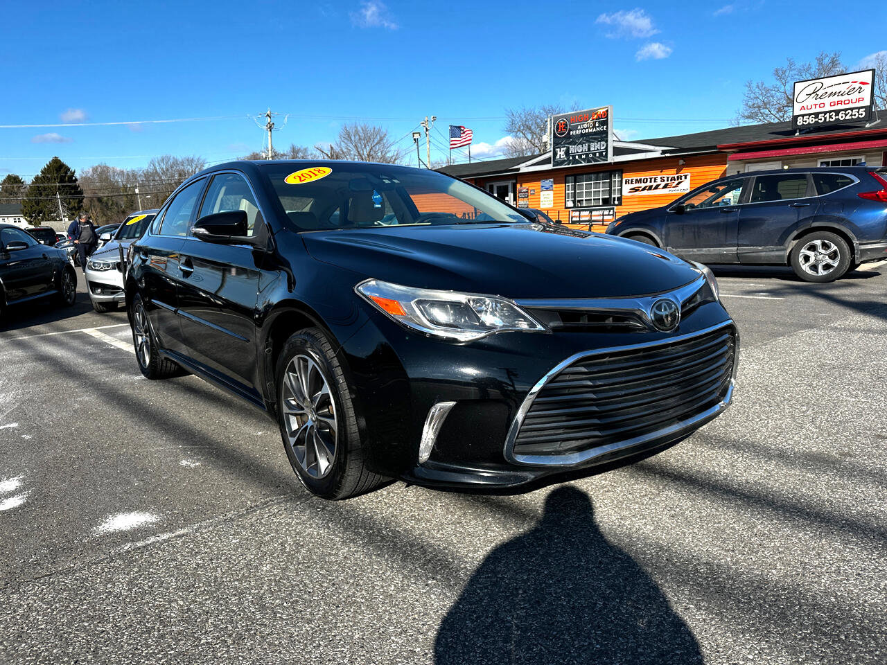 Used 2018 Toyota Avalon XLE image 3