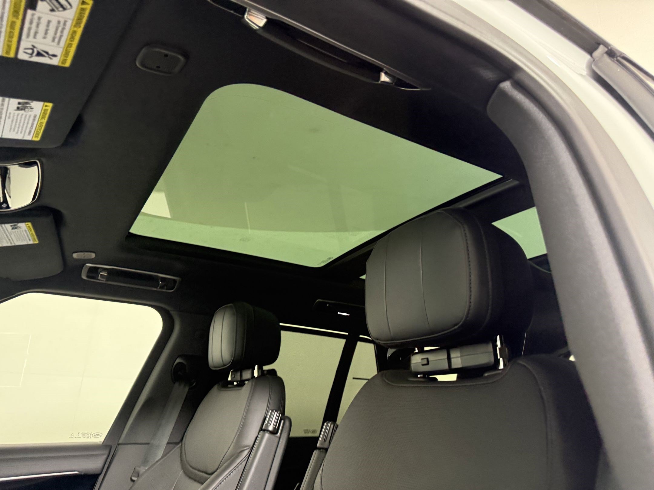New 2026 Land Rover Range Rover SE AWD/4WD image 12
