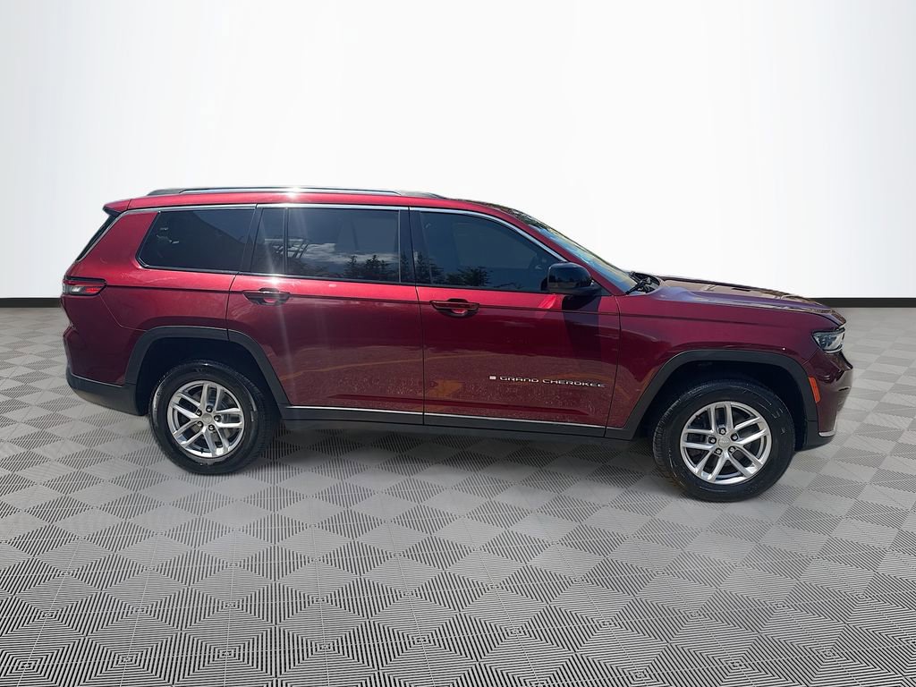 Used 2021 Jeep Grand Cherokee L Laredo w/ Luxury Tech Group I AWD/4WD image 5